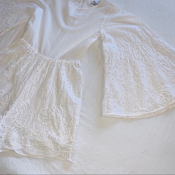 LIONESS White Crochet Lace Bell Sleeve Romper - Picture 4 of 6